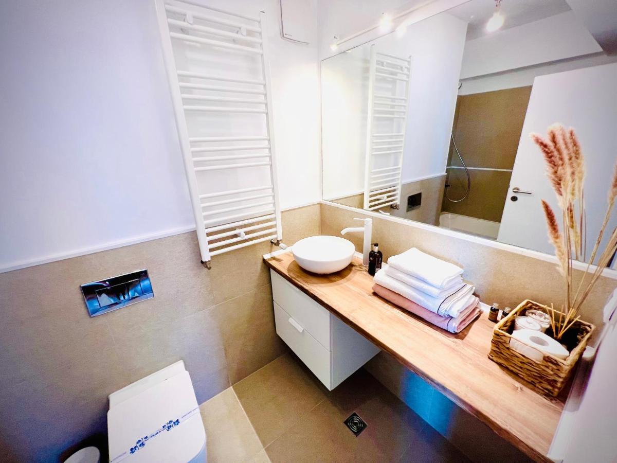 Exquisite - Two Bedroom Apartment Bucureşti Exterior foto